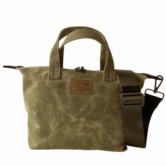 Zipper Waxed Canvas Tote Bag Small Size in Distressed Green